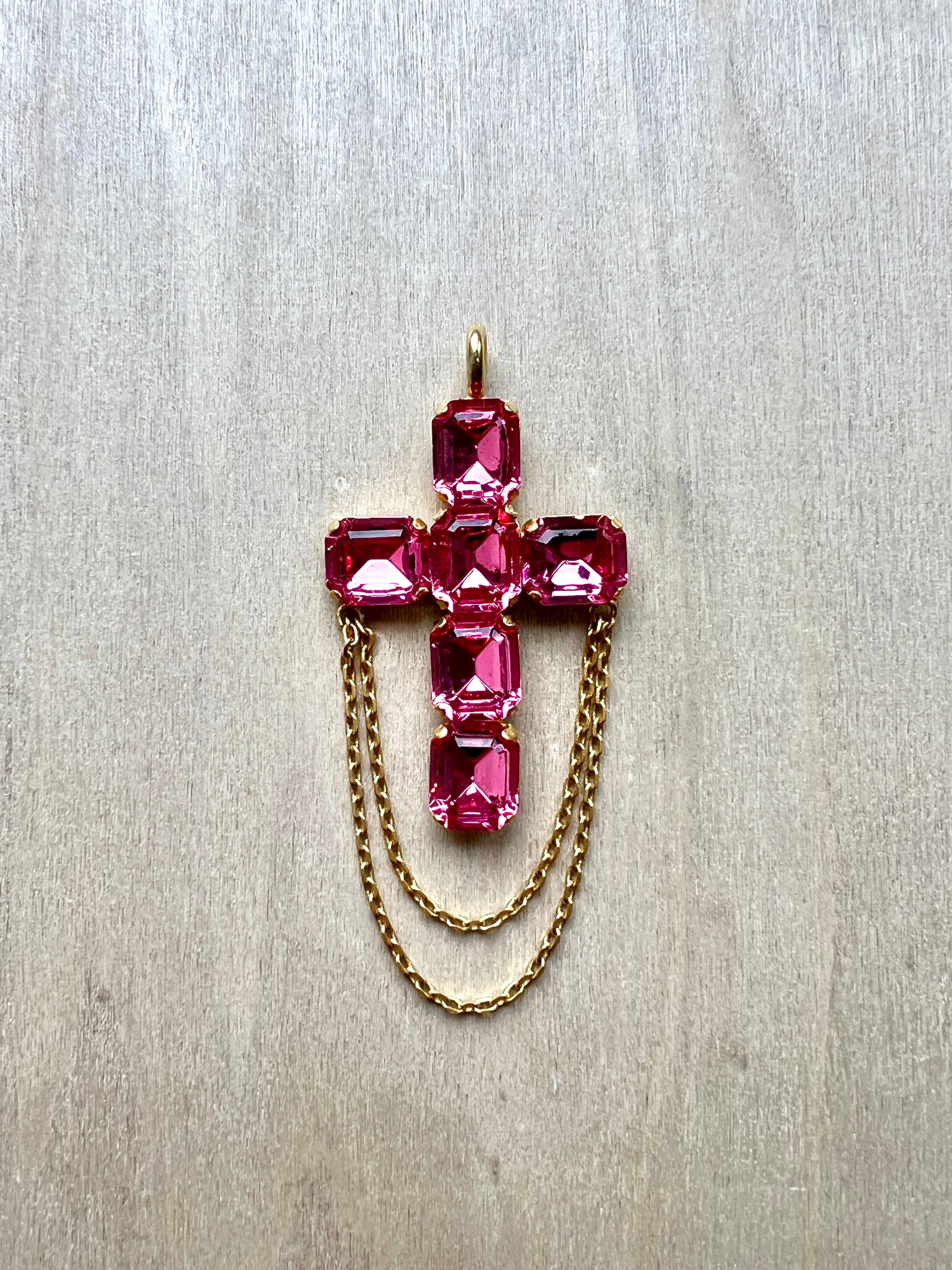 Colgante Cruz Swarovski Fucsia